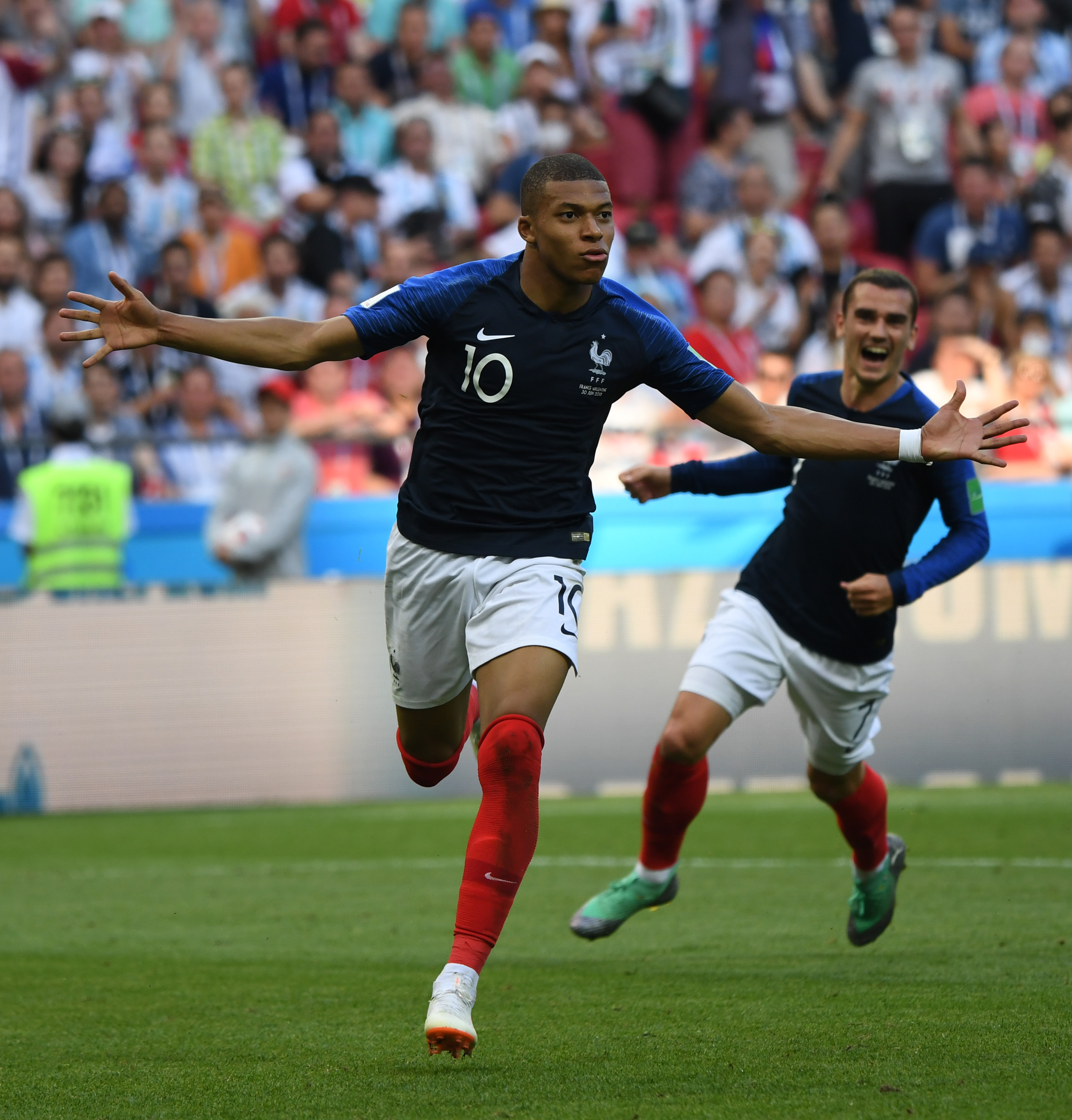 谁能突破？巴萨近8场欧冠只赢两场，法兰克福近7场欧战仅1胜（破局之战：巴萨近8场欧冠仅2胜，法兰克福近7场欧战仅1胜）