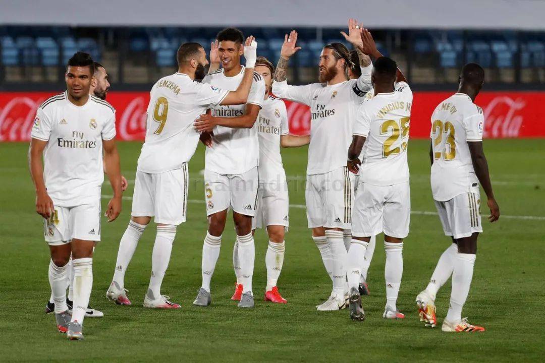 加斯佩里尼谈被罚下：我是正常的抗议动作，可能四官想成焦点