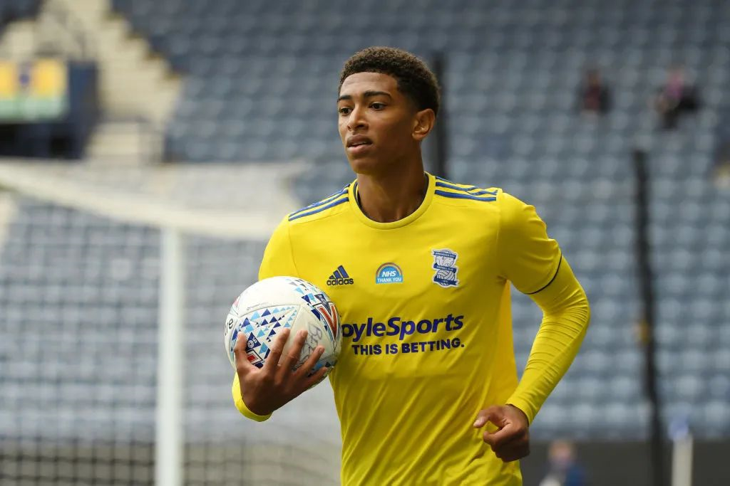 拜仁近11场欧冠均进球，阿森纳近12场主场小组赛／联赛全零封（拜仁欧冠近11战场场破门，阿森纳主场近12场小组赛／联赛零封对手）