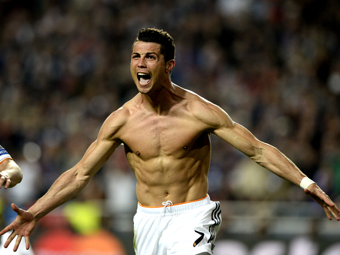 西甲半场：场上僵局暂未打破，皇家马略卡0-0奥萨苏纳