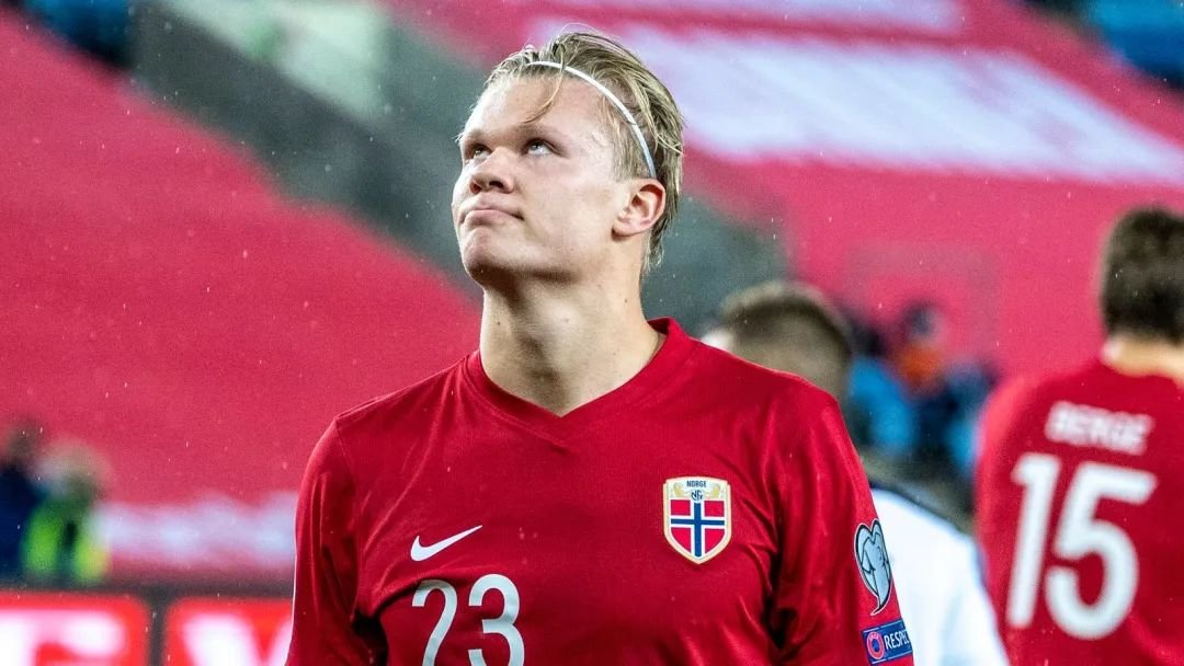 尤尔曼德：我们踢得非常好；弗莱肯的扑救改变了比赛局势