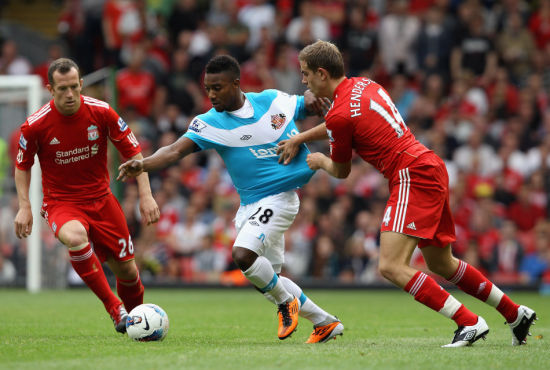 皮克：巴萨本赛季能竞争所有赛事的冠军，包括欧冠在内（皮克：本季巴萨有实力冲击各项锦标，欧冠也不例外）