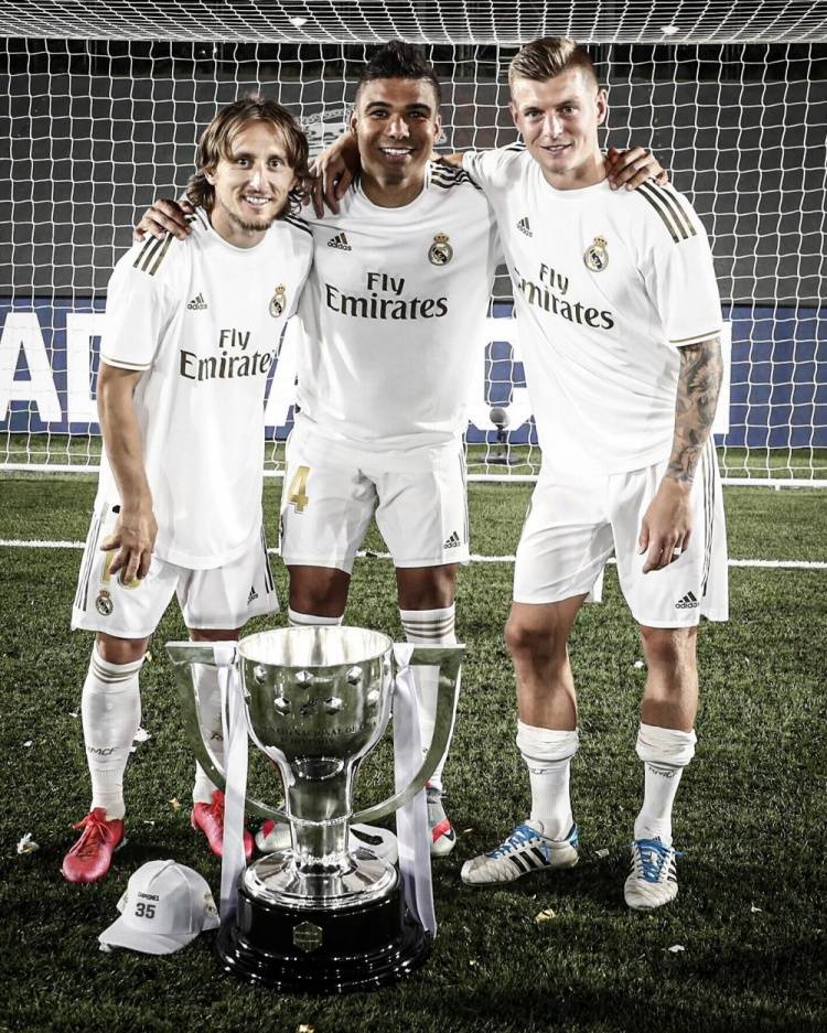 斯洛特：在利物浦每天都得证明自己，不能说拿过冠军就没问题