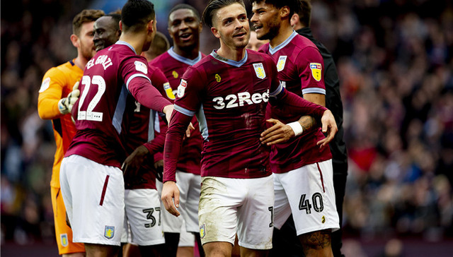 小法：阿隆索的难题是管理更衣室，每个人都认为自己应该首发（法布雷加斯：阿隆索最大挑战在更衣室管理——人人都觉得自己该首发）