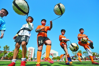 克林斯曼：看好葡萄牙夺得世界杯；希望内马尔为巴西出战