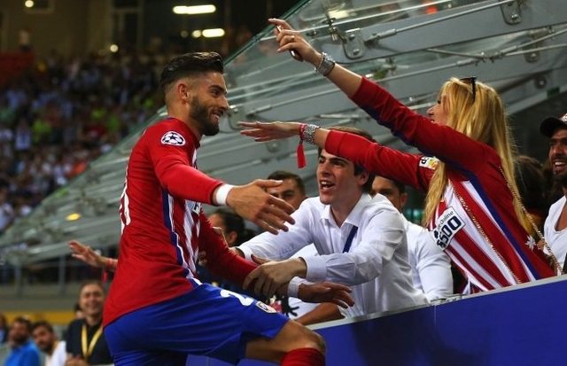 足球装备网：科技巨头甲骨文公司有望成为切尔西胸前广告赞助商