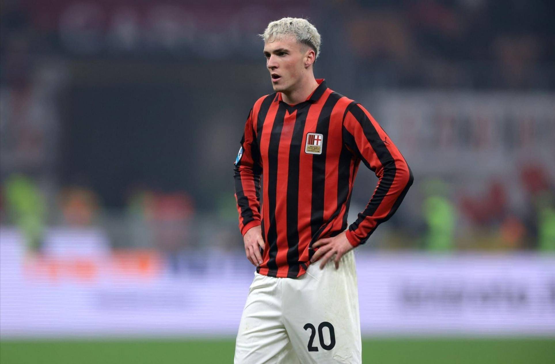 天赋！路易斯作为菜鸟教练，执教弗拉门戈仅14个月收获5冠