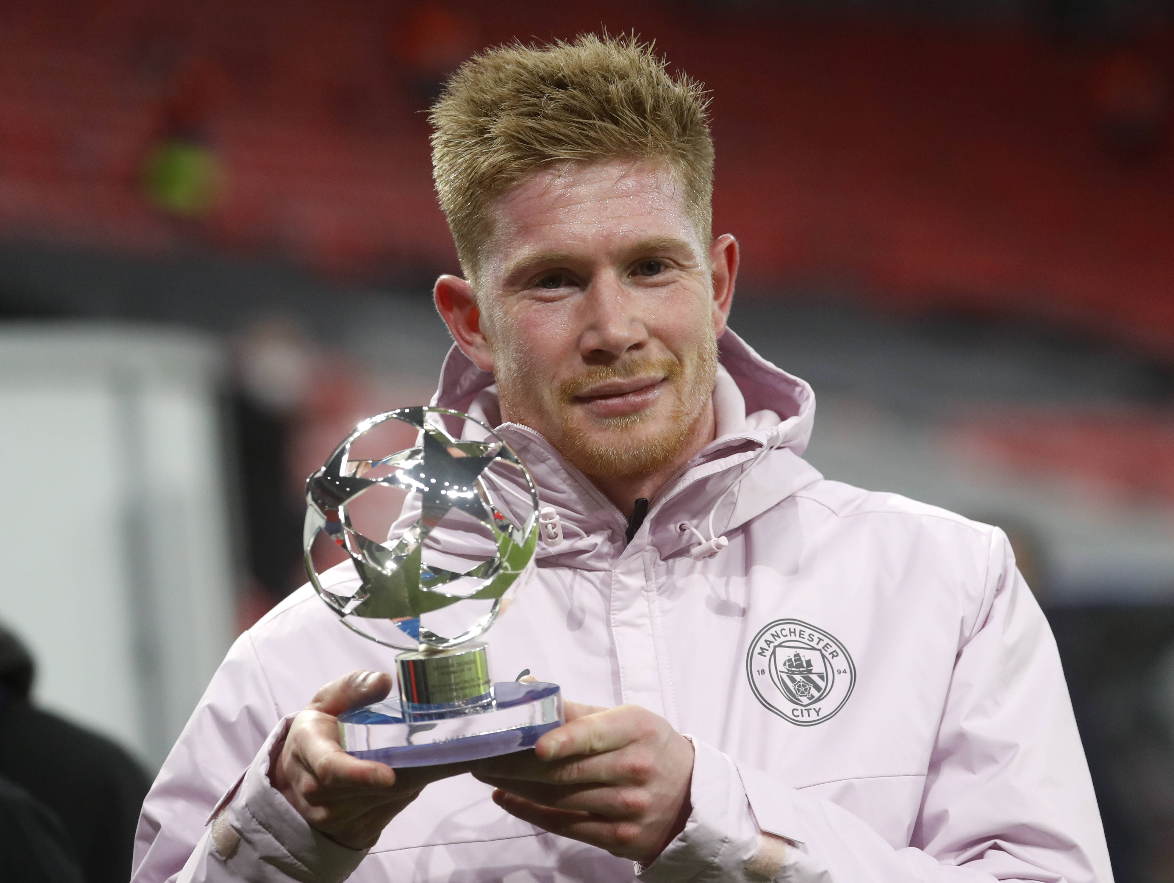 ATP总决赛第5日综述：阿卡3连胜锁定年终第一，德米纳尔赢球晋级