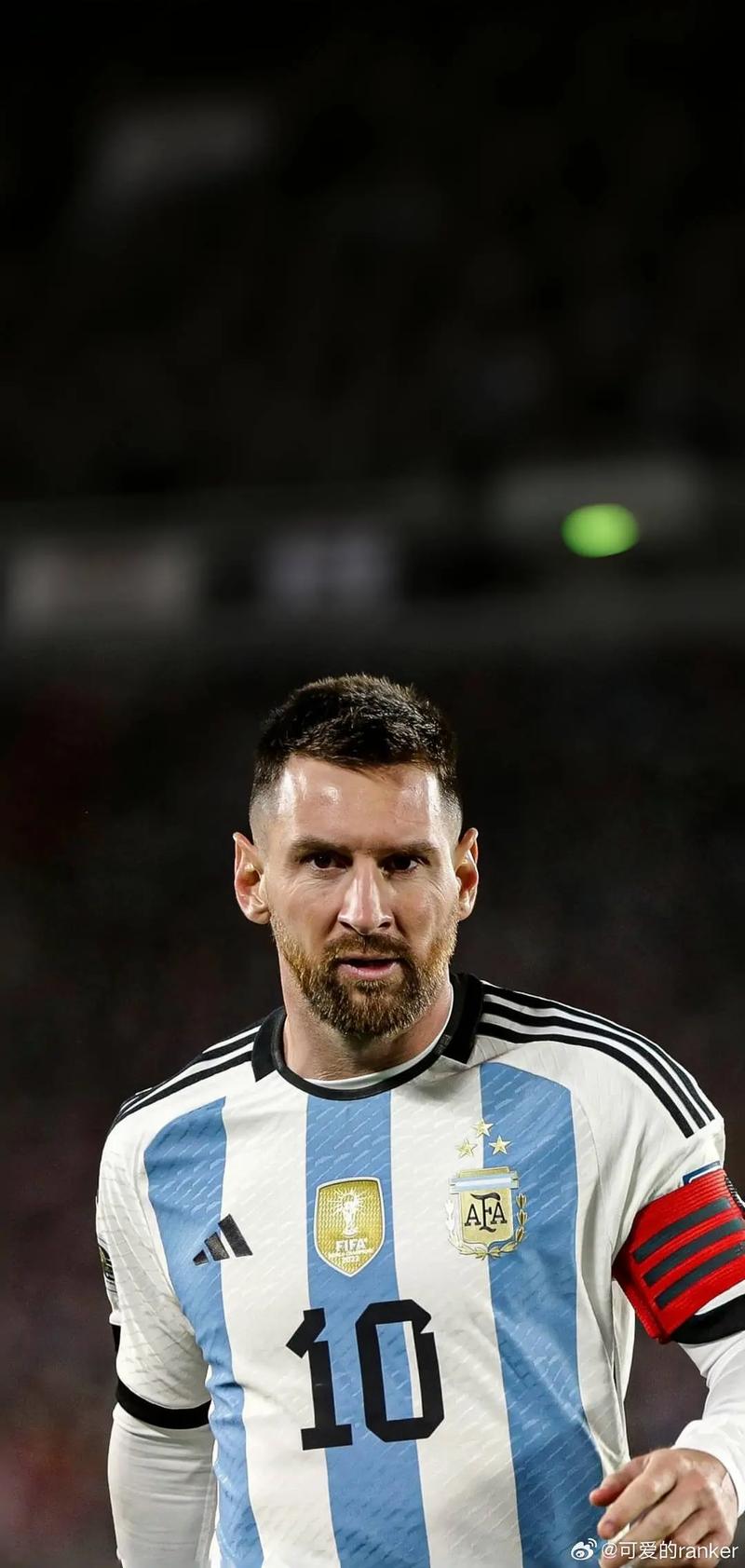 记者：吴少聪发烧，今日出席国安赛前发布会球员调整为张玉宁